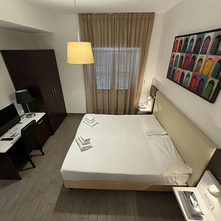 Lh Hotel Excel Roma Montemario Kültér fotó