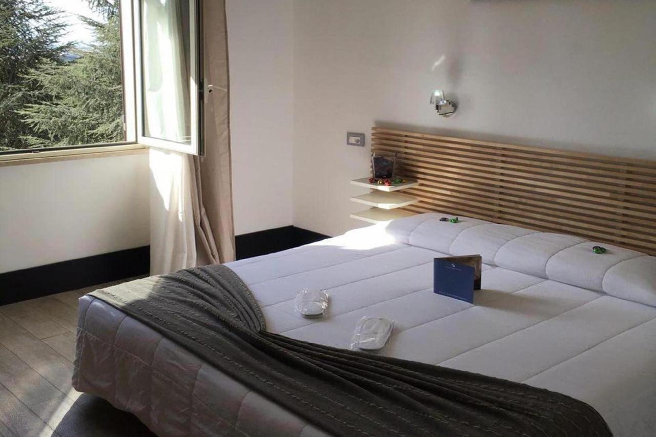 Lh Hotel Excel Roma Montemario Kültér fotó