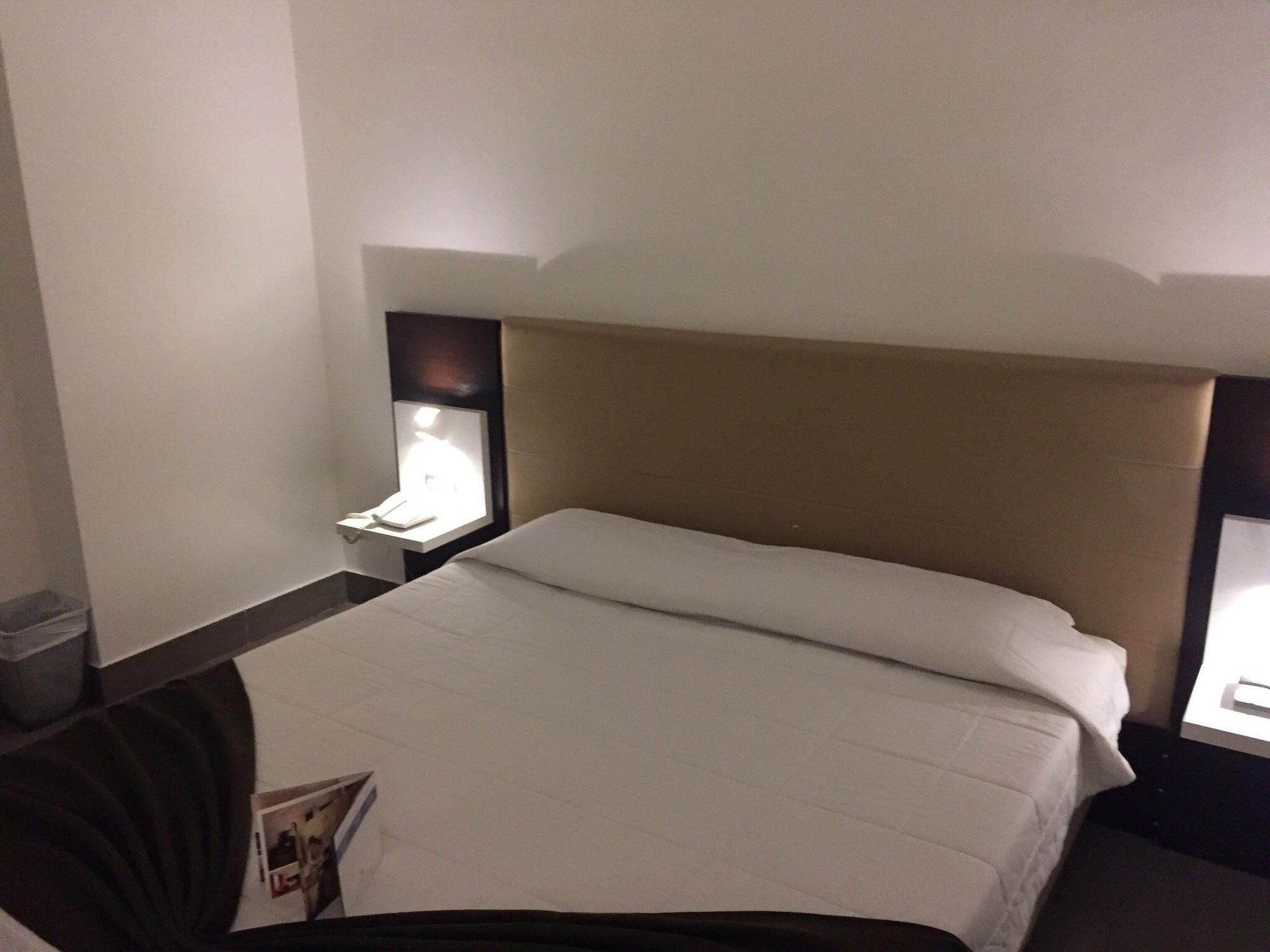Lh Hotel Excel Roma Montemario Kültér fotó