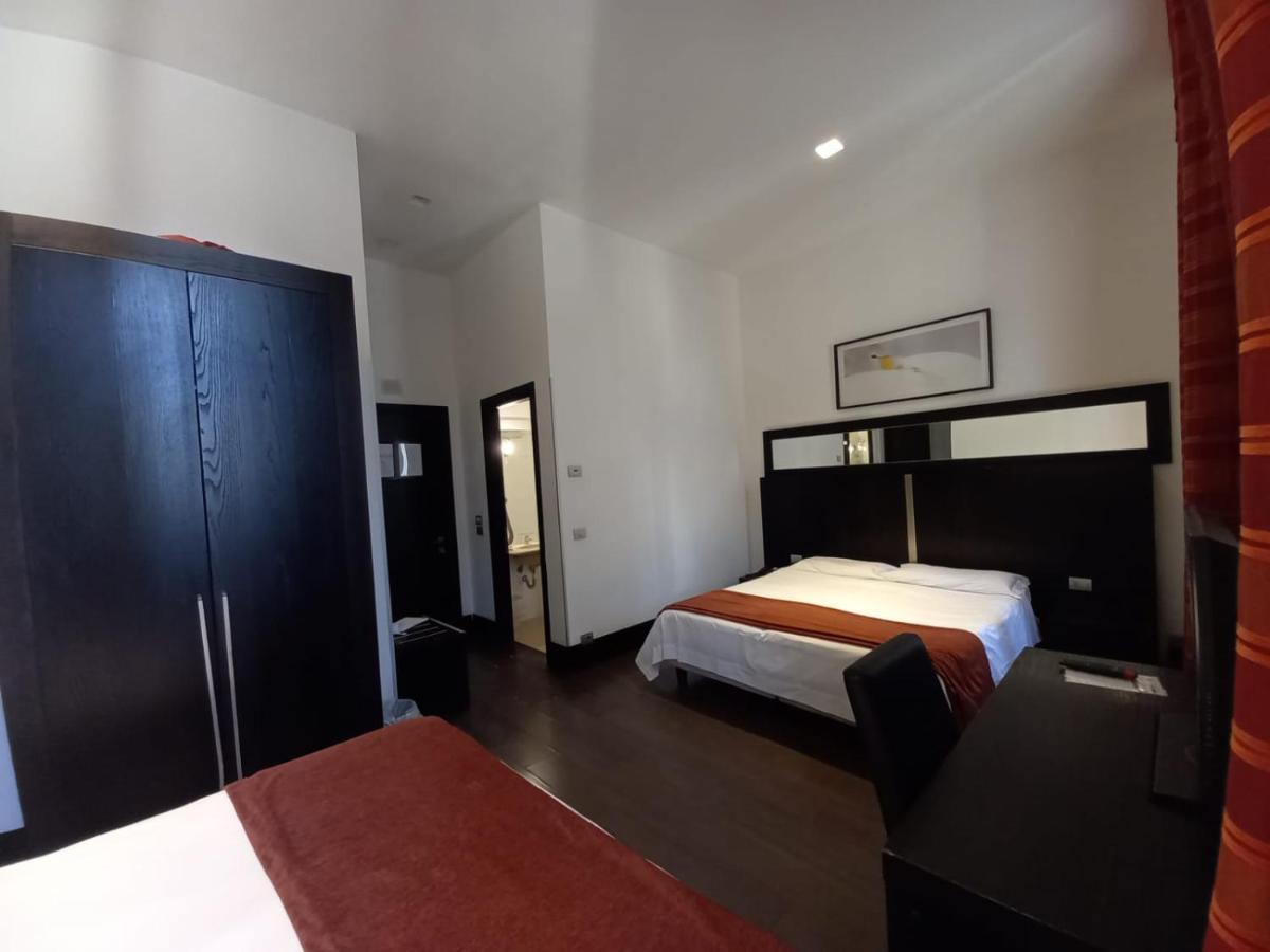 Lh Hotel Excel Roma Montemario Kültér fotó
