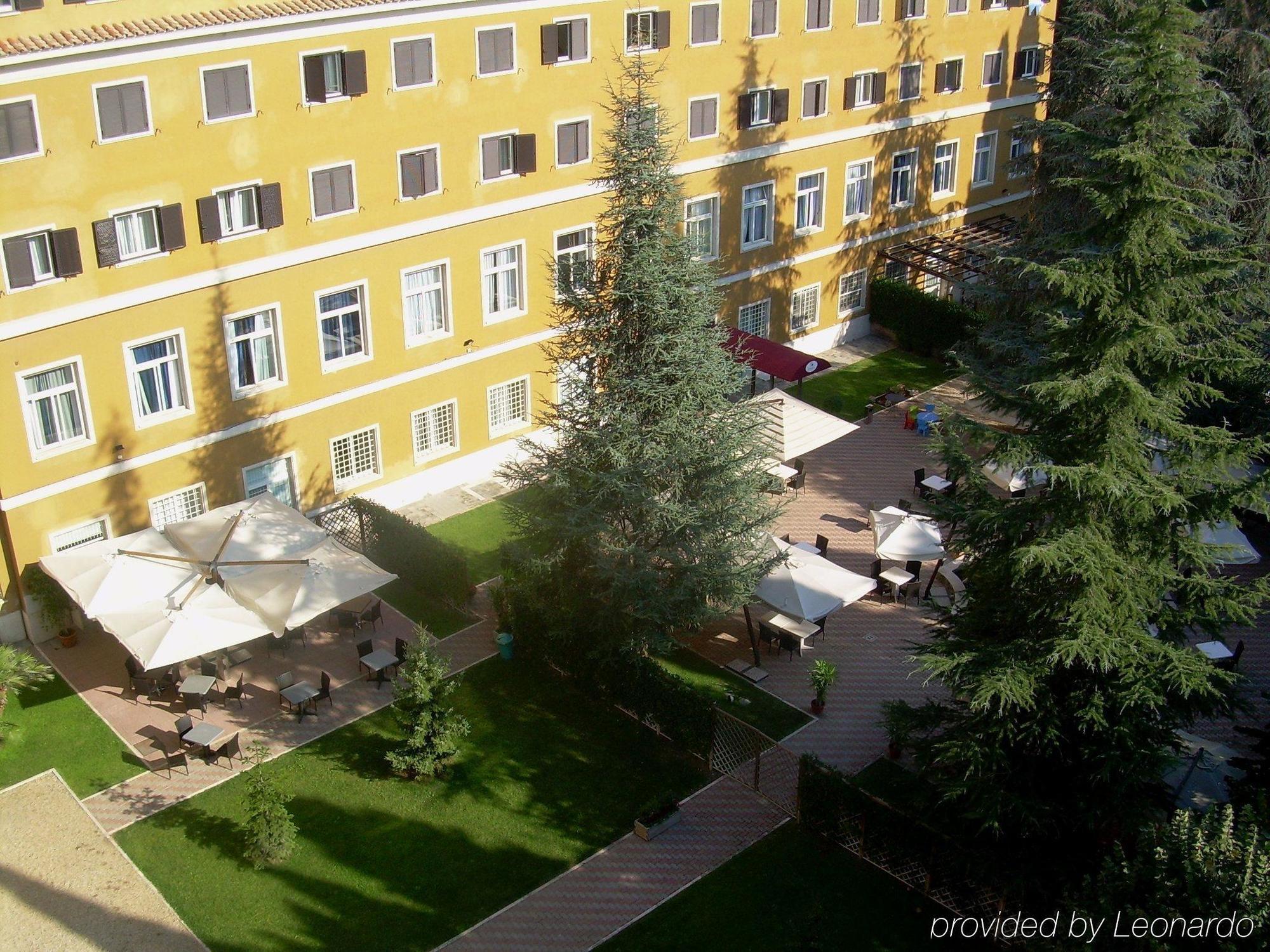 Lh Hotel Excel Roma Montemario Kültér fotó