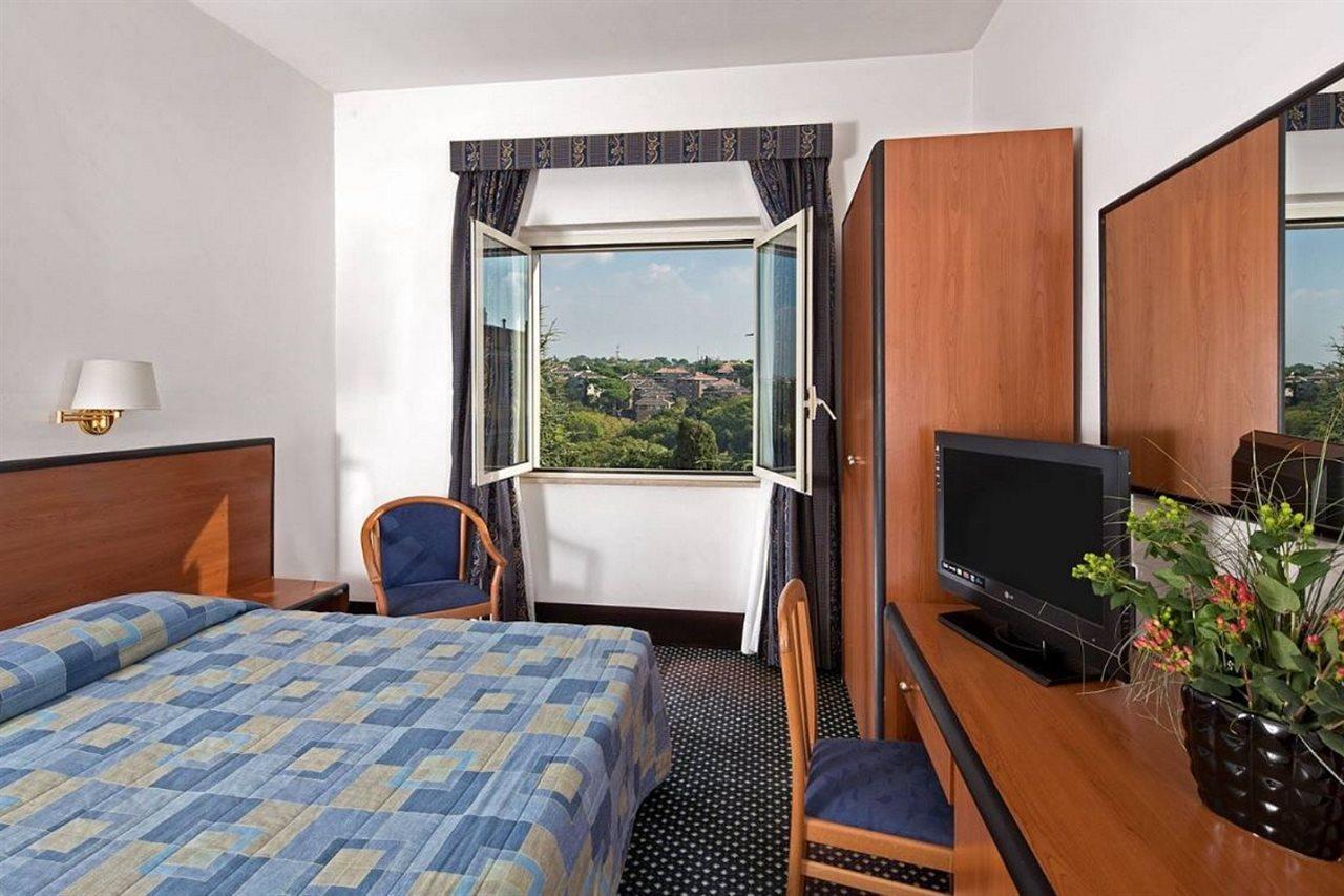 Lh Hotel Excel Roma Montemario Kültér fotó