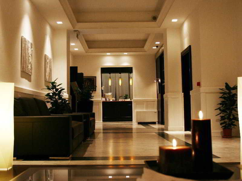 Lh Hotel Excel Roma Montemario Beltér fotó
